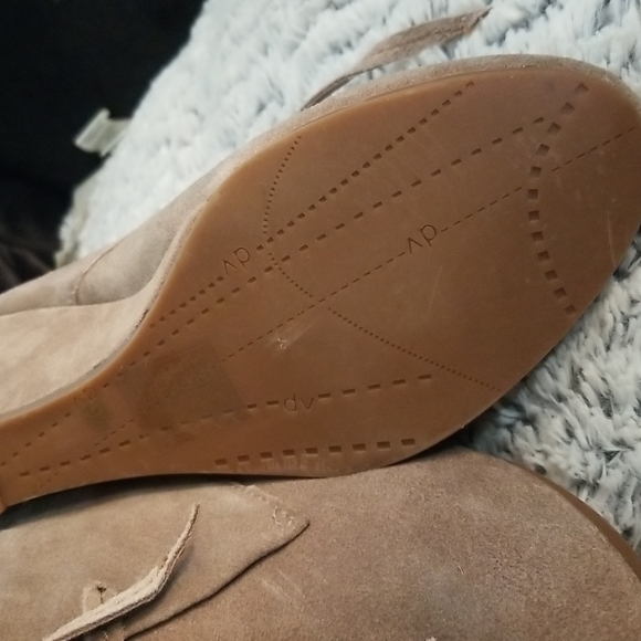 Taupe  suede women 9 1/2 wedge heel booties.By Doloe Vita. - Picture 4 of 7